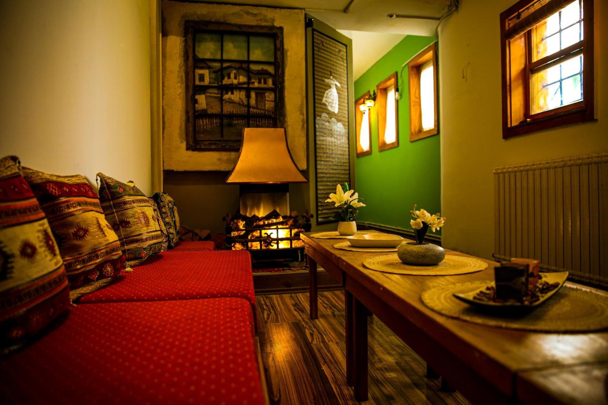 Guesthouse Nia Deluxe Sarajevo Exterior foto